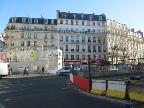 paris,paris-18e,ratp,chateau rouge,mairie du 18e,espace public,commerces,circulation,voirie